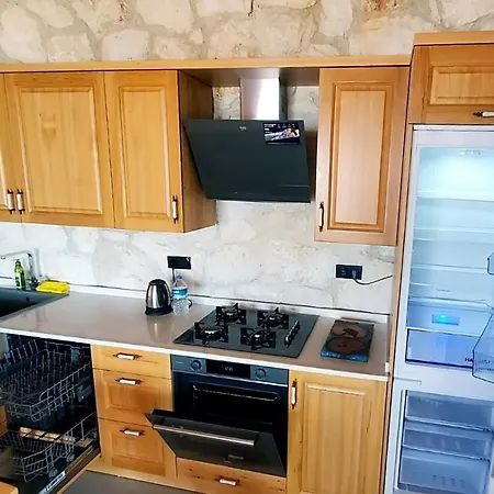 Kaleli Deluxe Homes
