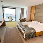アパートホテル Kaleli Deluxe Homes カシュ